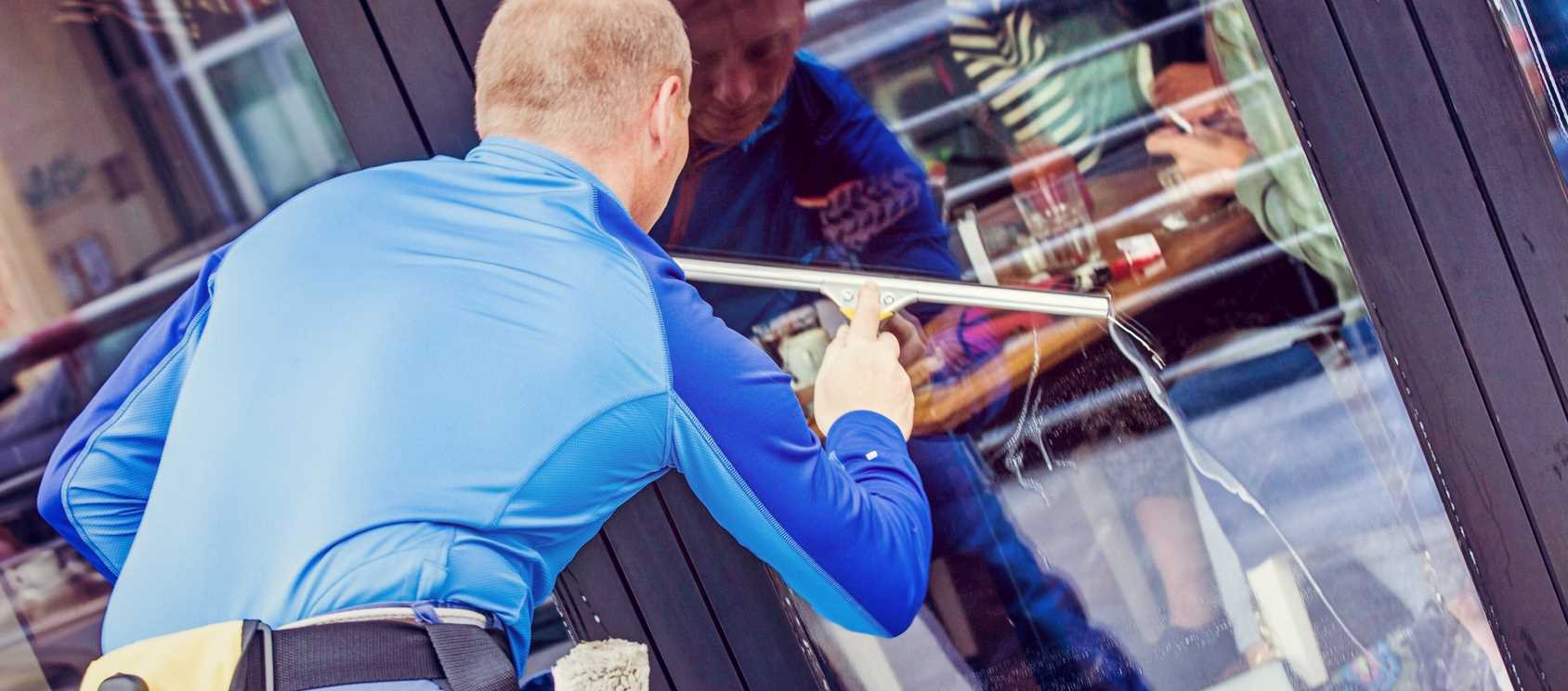 Why Window Cleaning Services in Springfield Missouri Are an Essential Investment