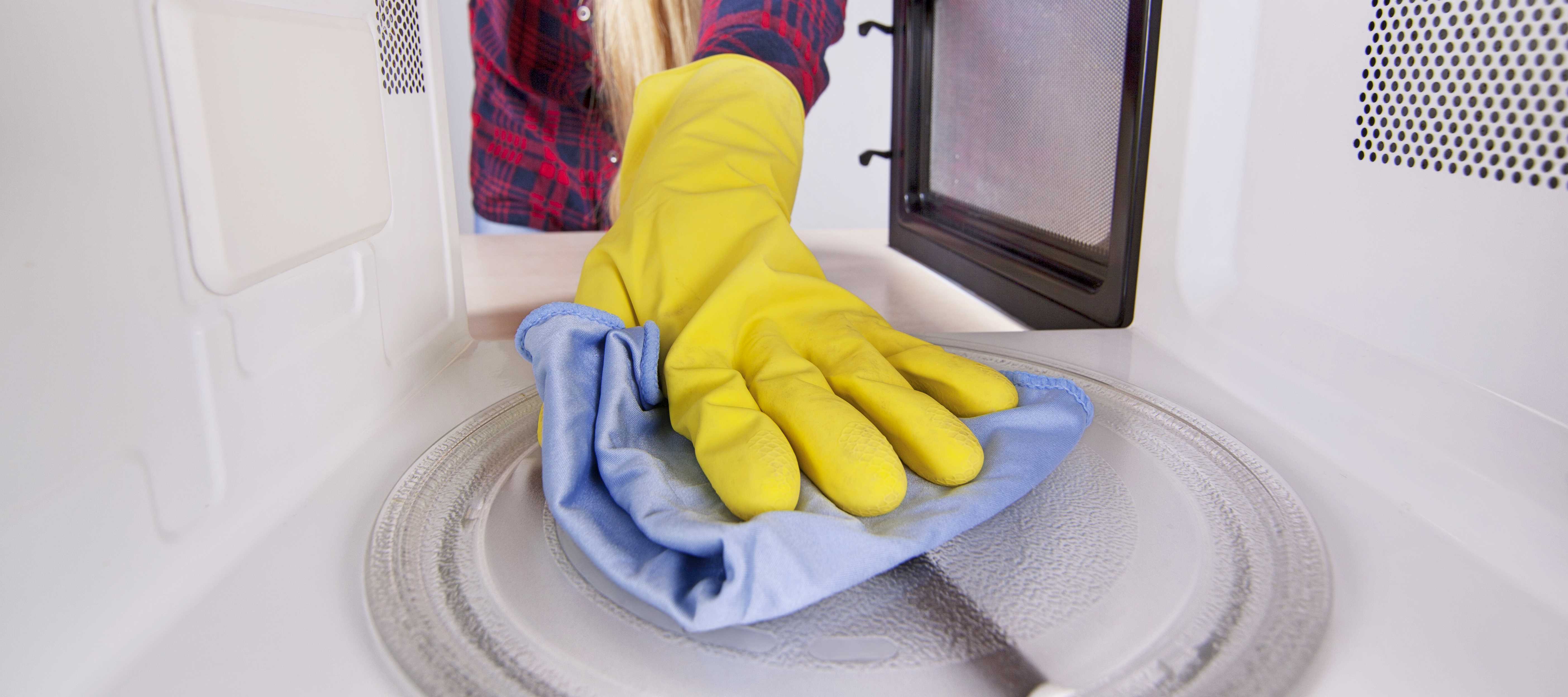 Cleaning a Microwave - Professional Cleaning Services Springfield MO